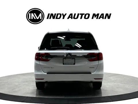 More photos of 2022 Honda Odyssey Touring at Indy Auto Man - Westfield, IN