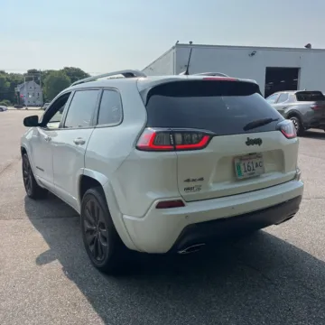 More photos of 2019 Jeep Cherokee Limited at Indy Auto Man - Westfield, IN