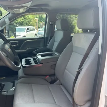 More photos of 2019 Chevrolet Silverado 3500 HD Work Truck at Indy Auto Man - Westfield, IN