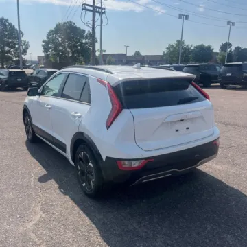 More photos of 2023 Kia Niro EV Wind at Indy Auto Man - Westfield, IN
