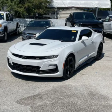 Photos of 2021 Chevrolet Camaro SS 2SS for sale in Westfield, IN at Indy Auto Man - Westfield