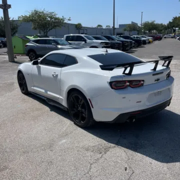 More photos of 2021 Chevrolet Camaro SS 2SS at Indy Auto Man - Westfield, IN