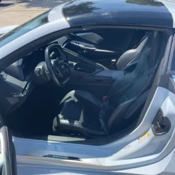 More photos of 2020 Chevrolet Corvette Stingray 2LT at Indy Auto Man - Westfield, IN