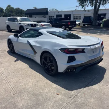 More photos of 2020 Chevrolet Corvette Stingray 2LT at Indy Auto Man - Westfield, IN
