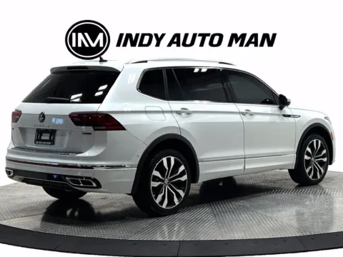 More photos of 2022 Volkswagen Tiguan 2.0T SEL R-Line at Indy Auto Man - Westfield, IN
