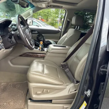 More photos of 2018 GMC Yukon SLT at Indy Auto Man - Westfield, IN