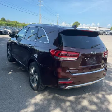 More photos of 2018 Kia Sorento SX at Indy Auto Man - Westfield, IN
