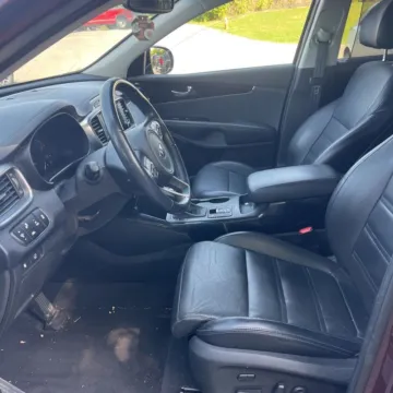 More photos of 2018 Kia Sorento SX at Indy Auto Man - Westfield, IN