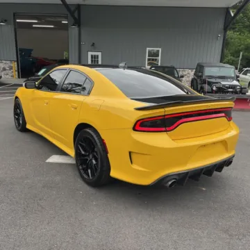 More photos of 2018 Dodge Charger R/T at Indy Auto Man - Westfield, IN