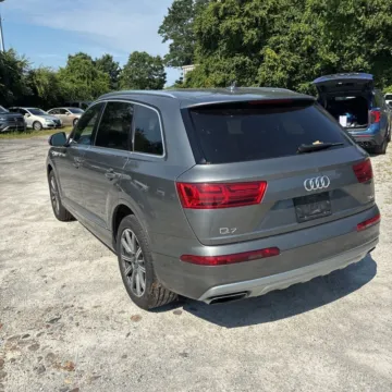 More photos of 2017 Audi Q7 3.0T Premium Plus quattro at Indy Auto Man - Westfield, IN