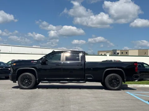 More photos of 2021 Chevrolet Silverado 2500 HD LT at Indy Auto Man - Westfield, IN