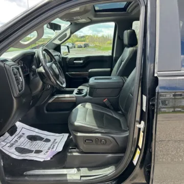 More photos of 2019 Chevrolet Silverado 1500 RST at Indy Auto Man - Westfield, IN