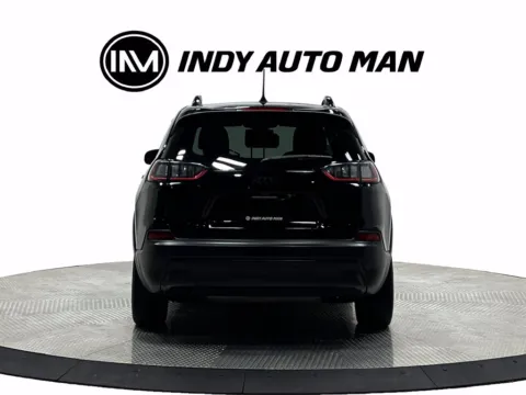 More photos of 2019 Jeep Cherokee Latitude Plus at Indy Auto Man - Westfield, IN