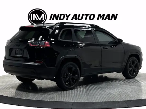 More photos of 2019 Jeep Cherokee Latitude Plus at Indy Auto Man - Westfield, IN