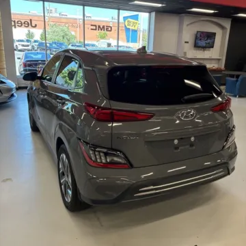 More photos of 2023 Hyundai Kona Electric Limited at Indy Auto Man - Westfield, IN