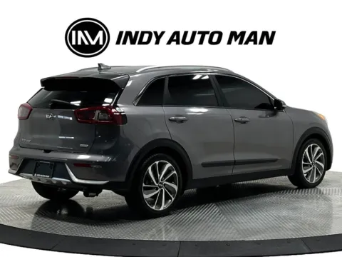 More photos of 2018 Kia Niro Touring at Indy Auto Man - Westfield, IN