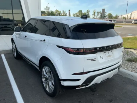 More photos of 2020 Land Rover Range Rover Evoque R-Dynamic SE at Indy Auto Man - Westfield, IN