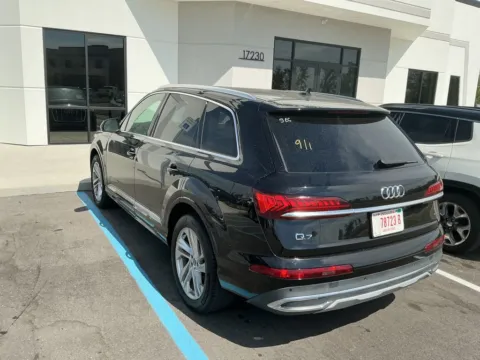 More photos of 2020 Audi Q7 55 Premium Plus quattro at Indy Auto Man - Westfield, IN