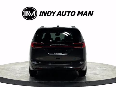 More photos of 2021 Chrysler Pacifica Hybrid Limited at Indy Auto Man - Westfield, IN