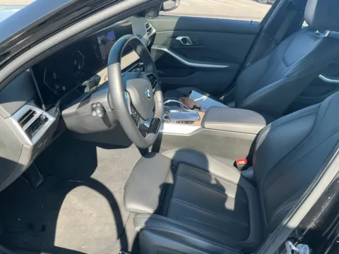 More photos of 2025 BMW 3 Series 330i at Indy Auto Man - Westfield, IN