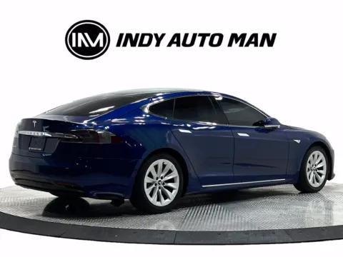 More photos of 2016 Tesla Model S 70D at Indy Auto Man - Westfield, IN