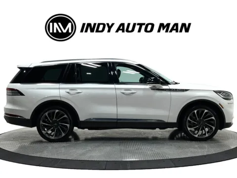 Another view of 2020 Lincoln Aviator Reserve Premium for sale in Westfield, IN at Indy Auto Man - Westfield