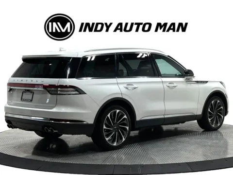 More photos of 2020 Lincoln Aviator Reserve Premium at Indy Auto Man - Westfield, IN