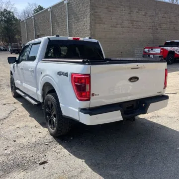 More photos of 2022 Ford F-150 XLT at Indy Auto Man - Westfield, IN