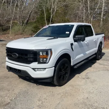 Photos of 2022 Ford F-150 XLT for sale in Westfield, IN at Indy Auto Man - Westfield