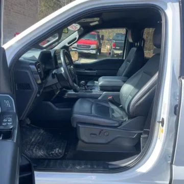 More photos of 2022 Ford F-150 XLT at Indy Auto Man - Westfield, IN