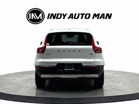 More photos of 2021 Volvo XC40 T5 Inscription at Indy Auto Man - Westfield, IN