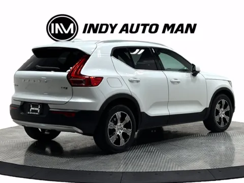 More photos of 2021 Volvo XC40 T5 Inscription at Indy Auto Man - Westfield, IN