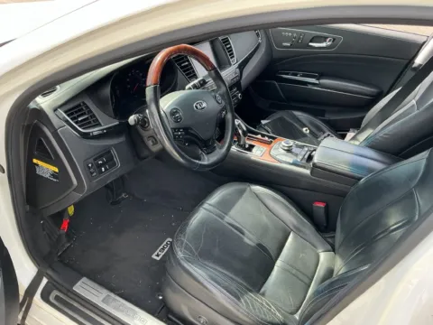 More photos of 2016 Kia K900 Luxury at Indy Auto Man - Westfield, IN