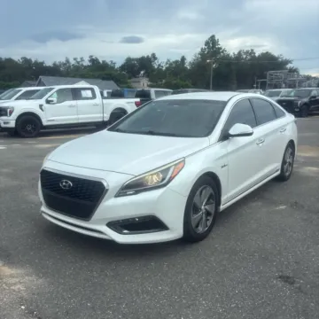 Photos of 2016 Hyundai Sonata Hybrid Limited for sale in Westfield, IN at Indy Auto Man - Westfield