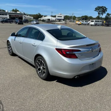 More photos of 2017 Buick Regal Turbo at Indy Auto Man - Westfield, IN