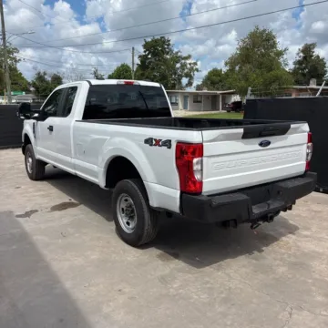 More photos of 2020 Ford F-250SD XL at Indy Auto Man - Westfield, IN