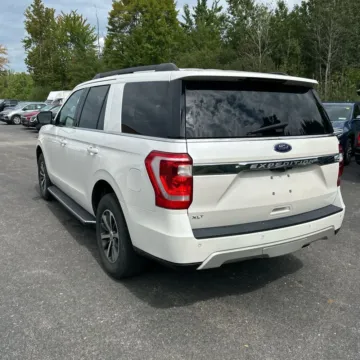 More photos of 2019 Ford Expedition XLT at Indy Auto Man - Westfield, IN