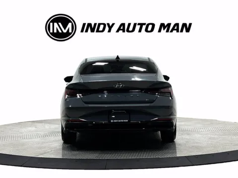 More photos of 2022 Hyundai Elantra Hybrid Limited at Indy Auto Man - Westfield, IN