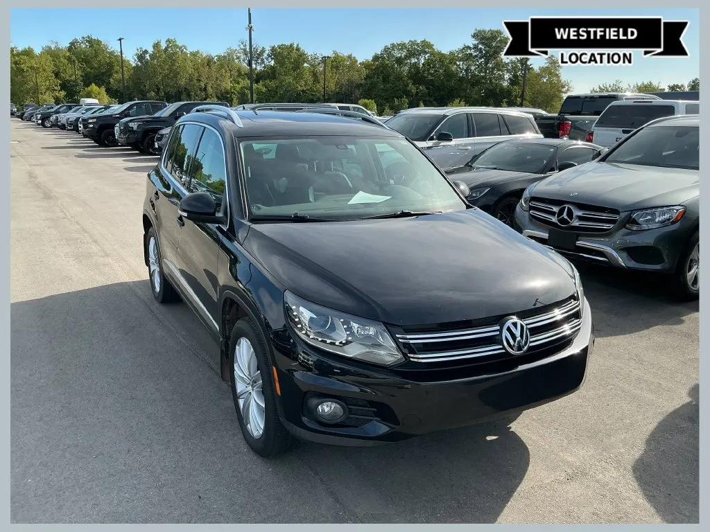 Black 2016 Volkswagen Tiguan SE for sale in Westfield, IN