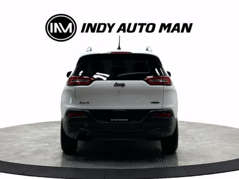 More photos of 2016 Jeep Cherokee Latitude at Indy Auto Man - Westfield, IN