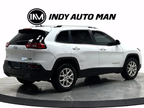 More photos of 2016 Jeep Cherokee Latitude at Indy Auto Man - Westfield, IN