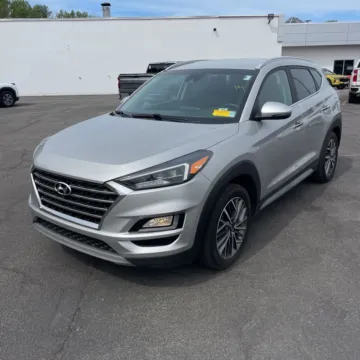 Photos of 2020 Hyundai Tucson Limited for sale in Westfield, IN at Indy Auto Man - Westfield