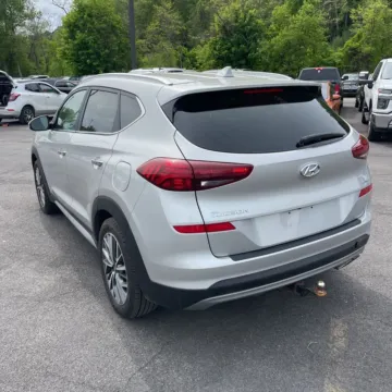 More photos of 2020 Hyundai Tucson Limited at Indy Auto Man - Westfield, IN