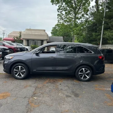 Photos of 2019 Kia Sorento EX for sale in Westfield, IN at Indy Auto Man - Westfield