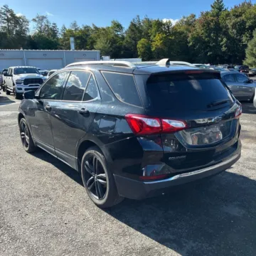 More photos of 2020 Chevrolet Equinox LT at Indy Auto Man - Westfield, IN