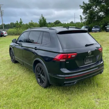 More photos of 2022 Volkswagen Tiguan 2.0T SE R-Line Black at Indy Auto Man - Westfield, IN