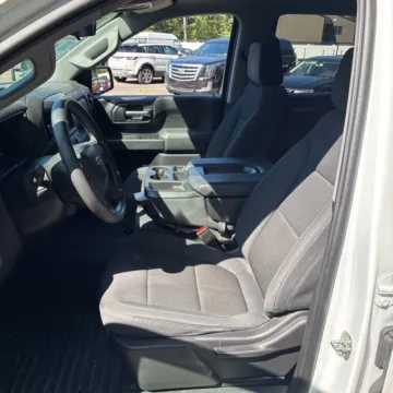 More photos of 2021 Chevrolet Silverado 1500 Custom at Indy Auto Man - Westfield, IN