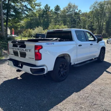 Another view of 2021 Chevrolet Silverado 1500 Custom for sale in Westfield, IN at Indy Auto Man - Westfield