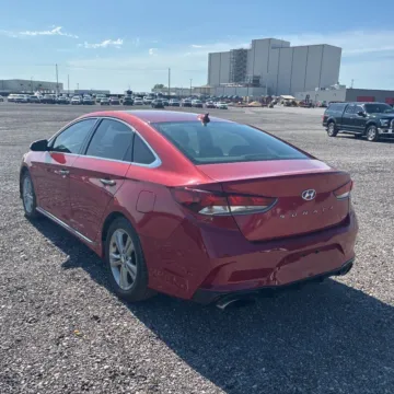 More photos of 2019 Hyundai Sonata Sport at Indy Auto Man - Westfield, IN