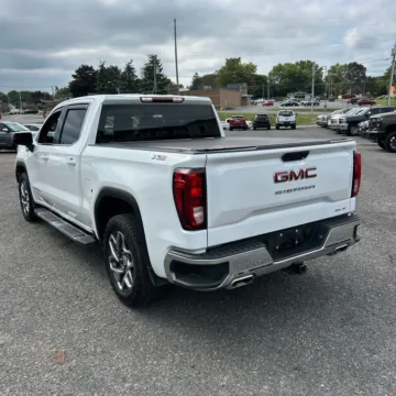 More photos of 2023 GMC Sierra 1500 SLE at Indy Auto Man - Westfield, IN